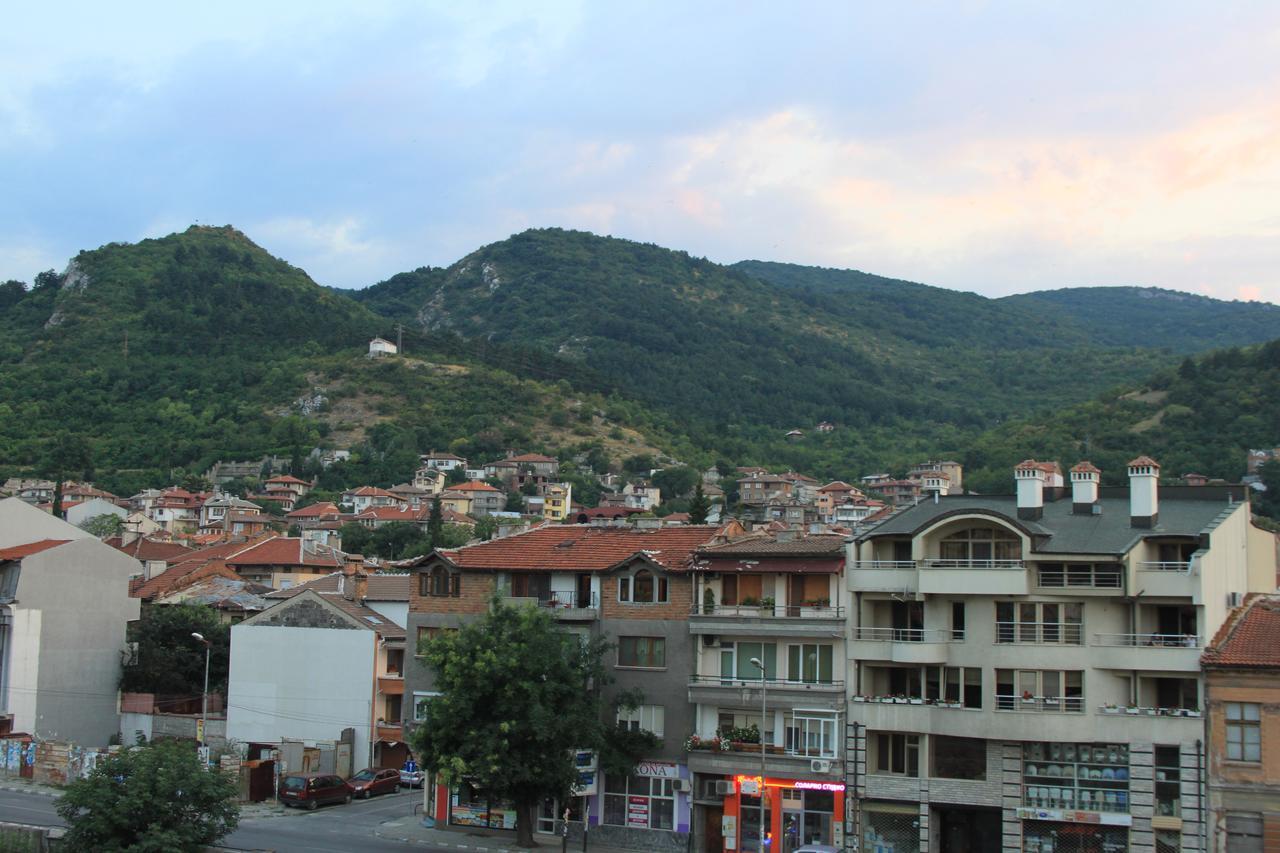 Central Guest Rooms Asenovgrad Dış mekan fotoğraf